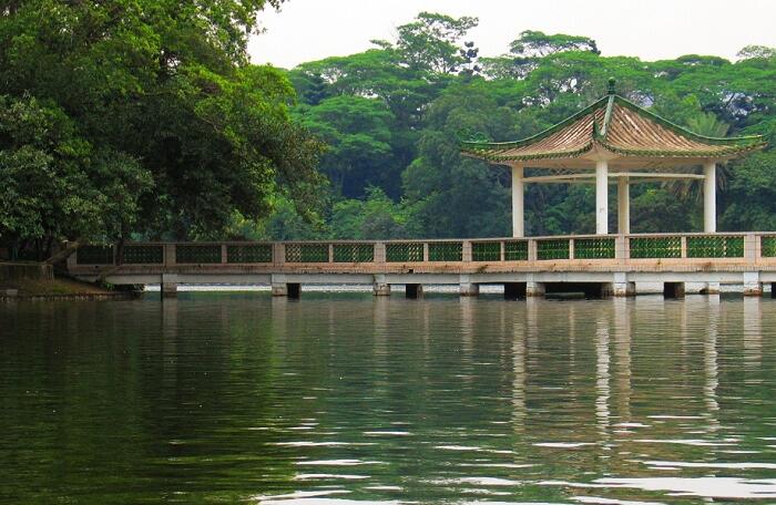 廣州天河公園廊亭水榭