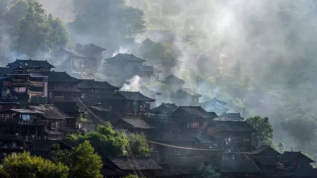 西江千戶苗寨方至客棧民宿，由幸福里團隊打造