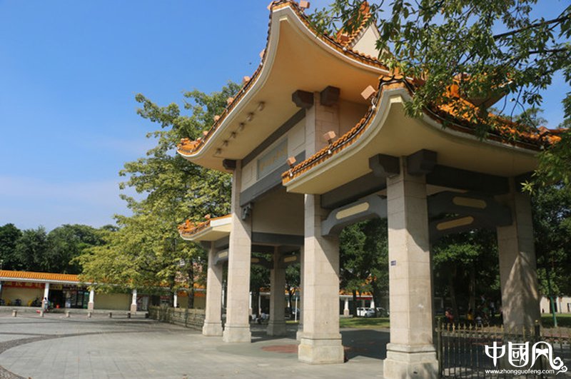 孫中山紀(jì)念堂公園大門