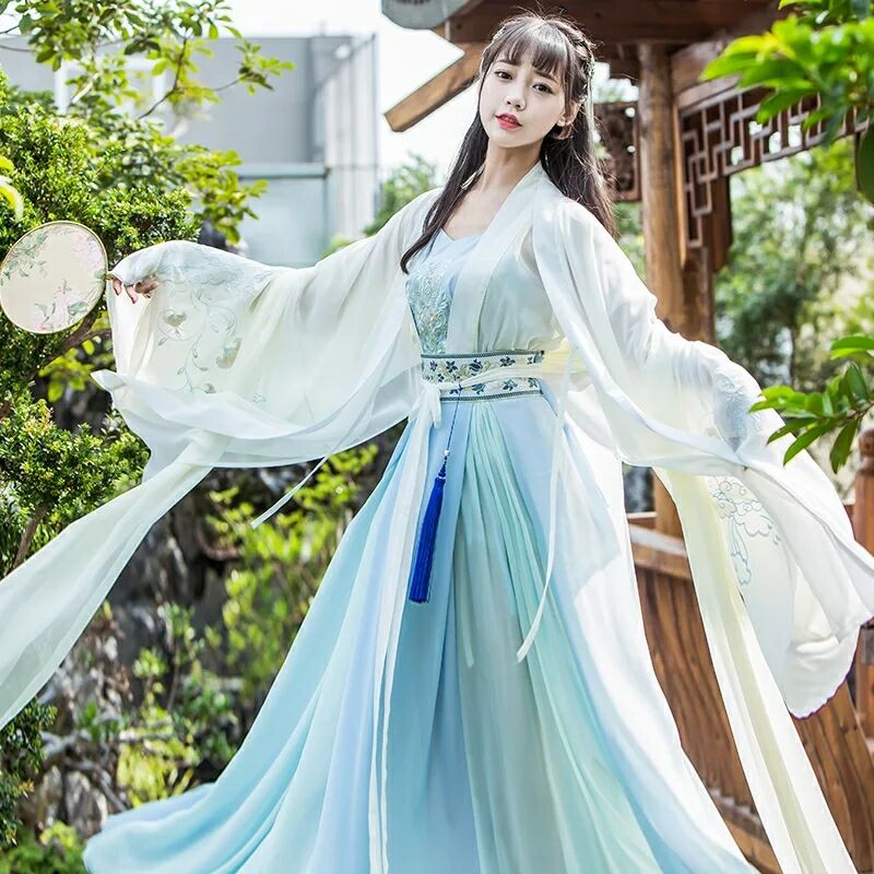 古風(fēng)淡藍(lán)仙女漢服，清新淡雅襦裙?jié)h服圖片