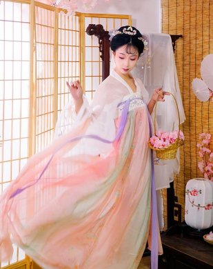 繡花印花齊胸襦裙，原創(chuàng)漢服美女圖片