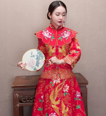 牡丹花領(lǐng)新娘禮服，古典刺繡中式禮服