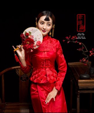 紅妝素雅中式禮服，同色系刺繡新娘禮服