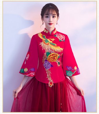 古典韻味中式禮服，鳳凰刺繡新娘結(jié)婚禮服