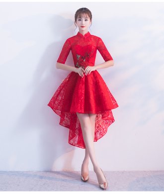 時(shí)尚蕾絲中式禮服，前長(zhǎng)后短紅色晚禮服