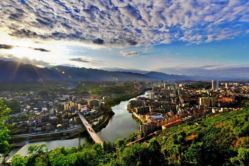 十處優(yōu)美的山水風(fēng)景，錦繡山河如詩(shī)如畫！