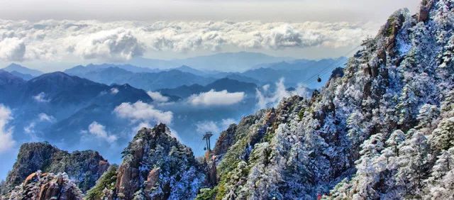 雪后黃山風(fēng)景宛如人間仙境，舞一曲雪中霓裳羽