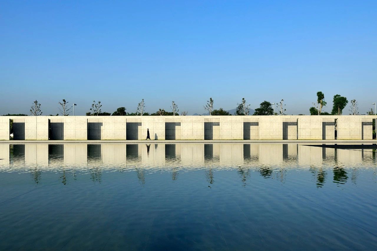 28000m2神秘寺廟-水月道場，吸引百萬人朝拜