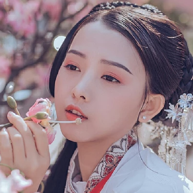 粉色木棉花少女頭像，唯美古風(fēng)真人頭像