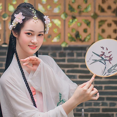 粉嫩花朵少女頭像，唯美古風(fēng)真人頭像